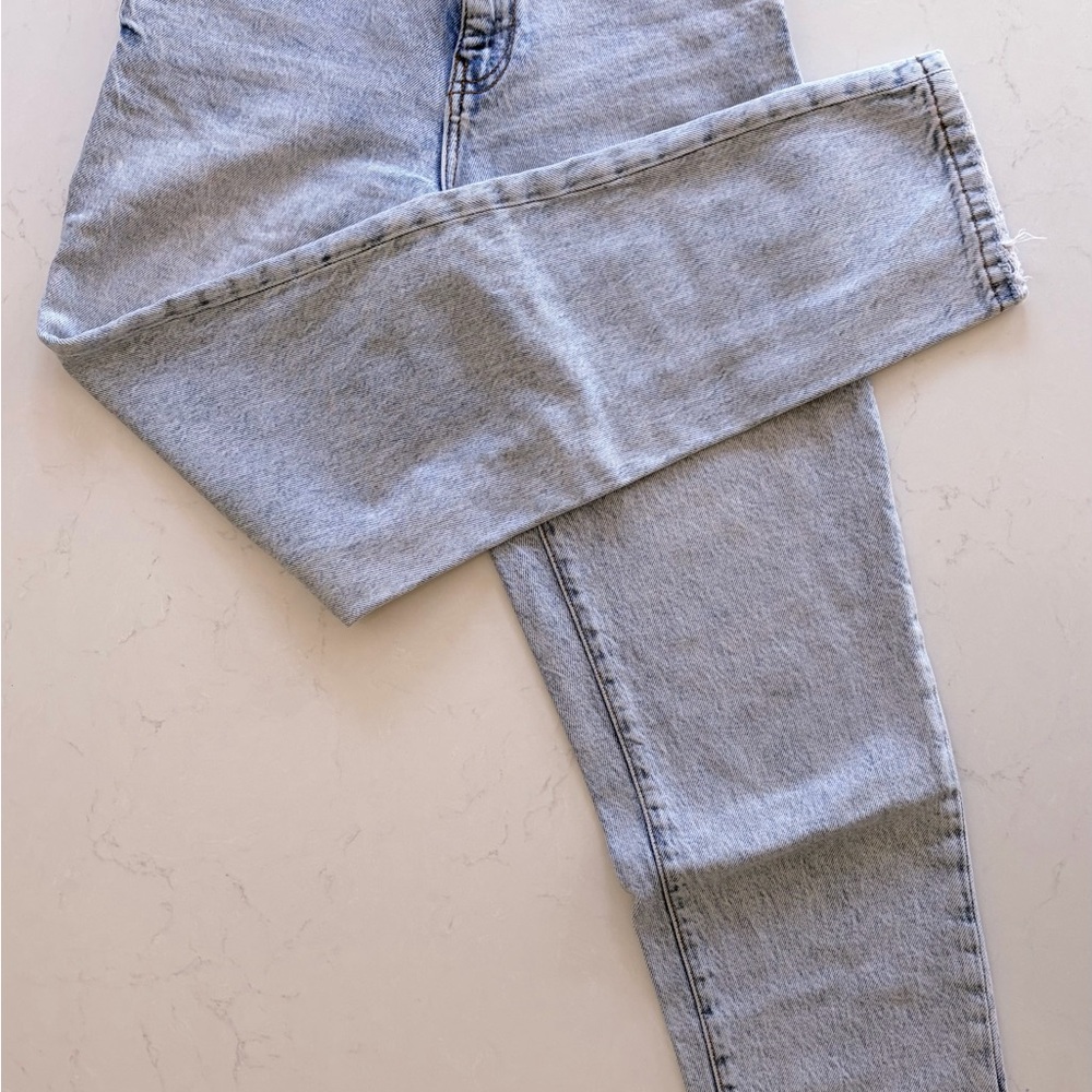 Zara Light Wash High-Rise Women’s Jeans